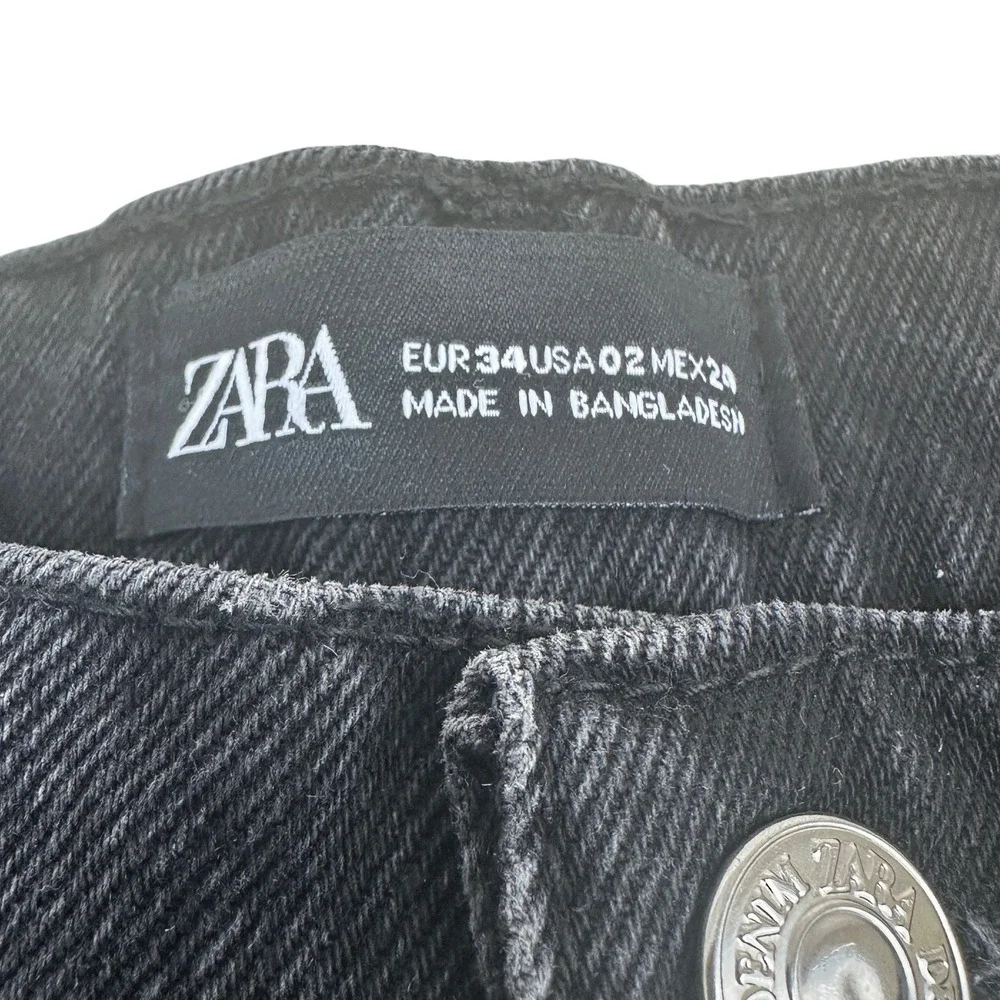 Zara High Rise Distressed Raw Hem Denim Shorts Black Edgy Grunge Size 2